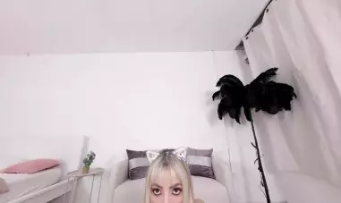 Sweet Pussycat Loves To Fuck