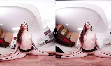 Sexy game with Kwini Kim